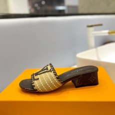 Louis Vuitton Slippers